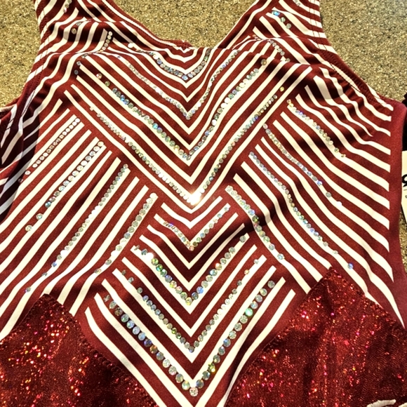 GK 	Chevron Stripe Workout Leotard CL - Picture 4 of 6